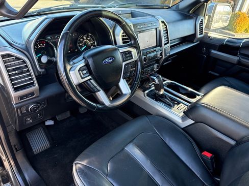 Used 2018 Ford F150 Platinum w/ Equipment Group 701A Luxury image 22