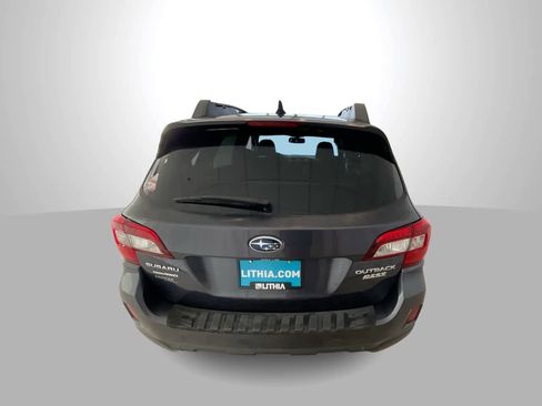 Used 2016 Subaru Outback 2.5i Premium image 7