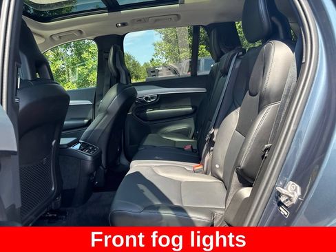 Used 2022 Volvo XC90 T5 Momentum w/ Climate Package AWD/4WD image 11