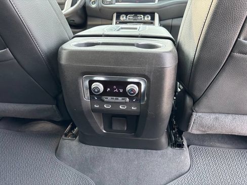 Used 2024 GMC Yukon XL Denali w/ Advanced Technology Package AWD/4WD image 29
