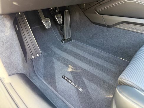 Used 2026 Porsche 911 GT3 RWD image 34