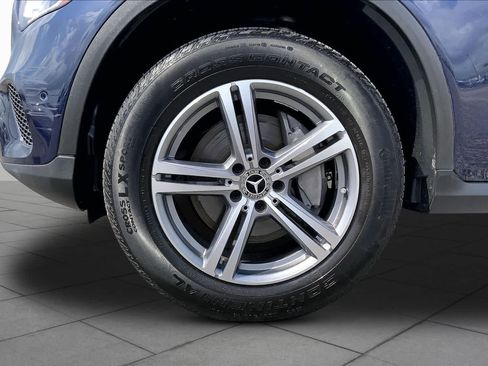 Used 2022 Mercedes-Benz GLC 300 image 11