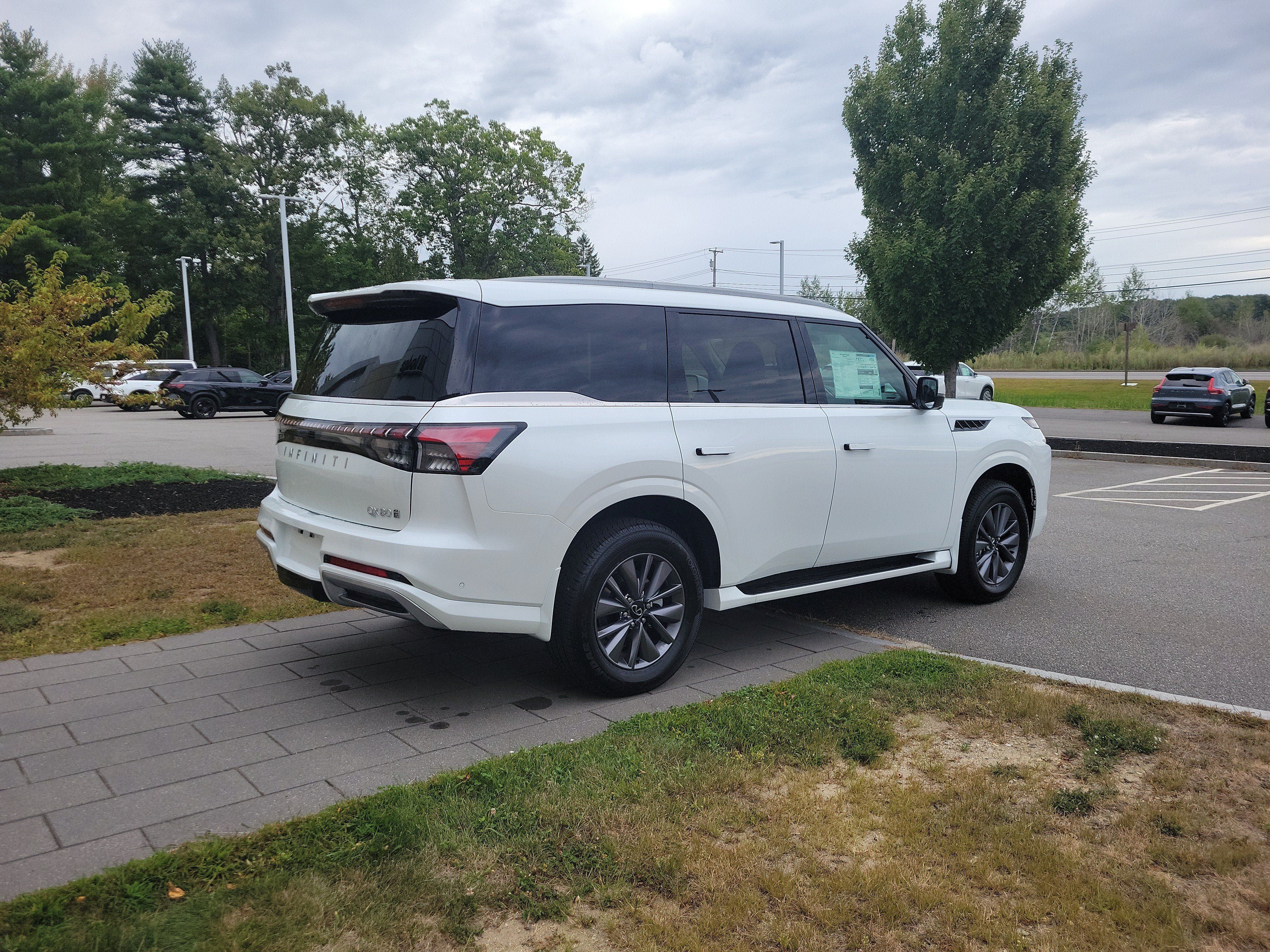 New 2027 INFINITI QX80 Pure w/ Cargo Package AWD/4WD image 7