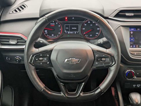 Used 2023 Chevrolet TrailBlazer RS AWD/4WD image 23
