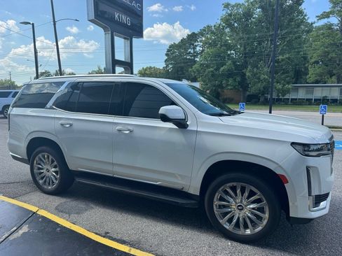 Certified 2023 Cadillac Escalade Premium Luxury w/ Performance Package AWD/4WD image 7
