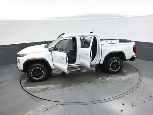 New 2026 GMC Canyon AT4 image 40