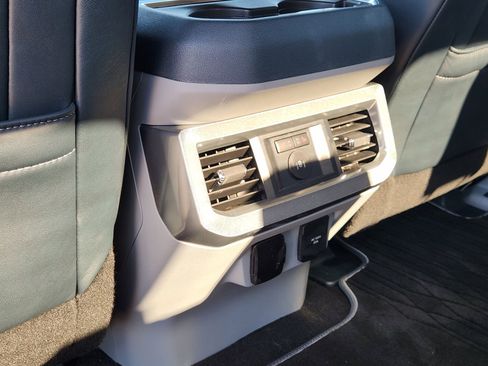 Used 2024 Ford F250 Limited w/ FX4 Off-Road Package image 35