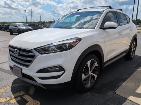 Used 2017 Hyundai Tucson Sport w/ Cargo Package AWD/4WD image 4