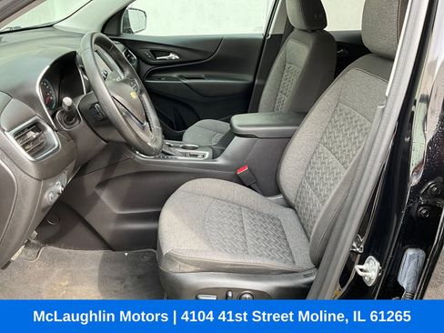 Used 2024 Chevrolet Equinox LT image 2