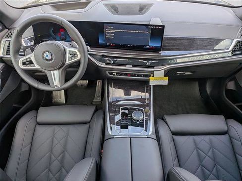 New 2026 BMW X5 sDrive40i w/ M Sport Package RWD image 16