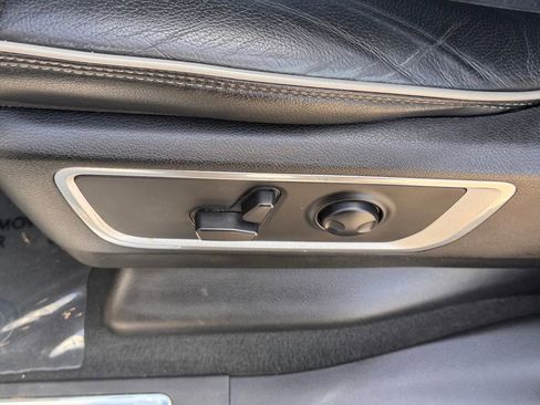 Used 2022 RAM 1500 Laramie AWD/4WD image 18