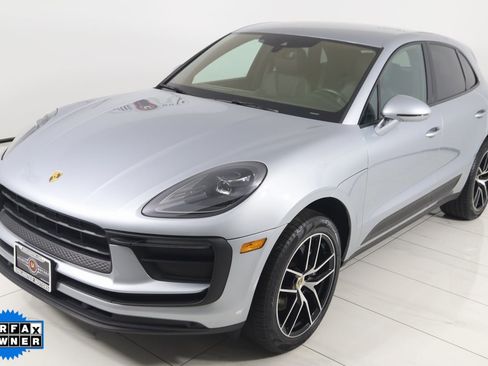 Used 2022 Porsche Macan image 23