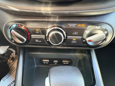 Used 2023 Kia Soul LX w/ Option Group 015 image 18