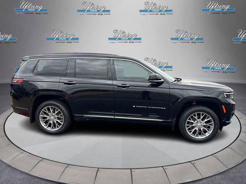 Used 2022 Jeep Grand Cherokee L Summit w/ Advanced Protech Group IV image 2