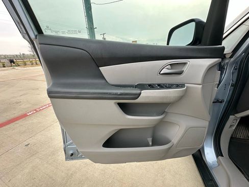 Used 2012 Honda Odyssey EX-L image 34