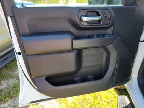 Used 2025 GMC Sierra 3500 Pro AWD/4WD image 18