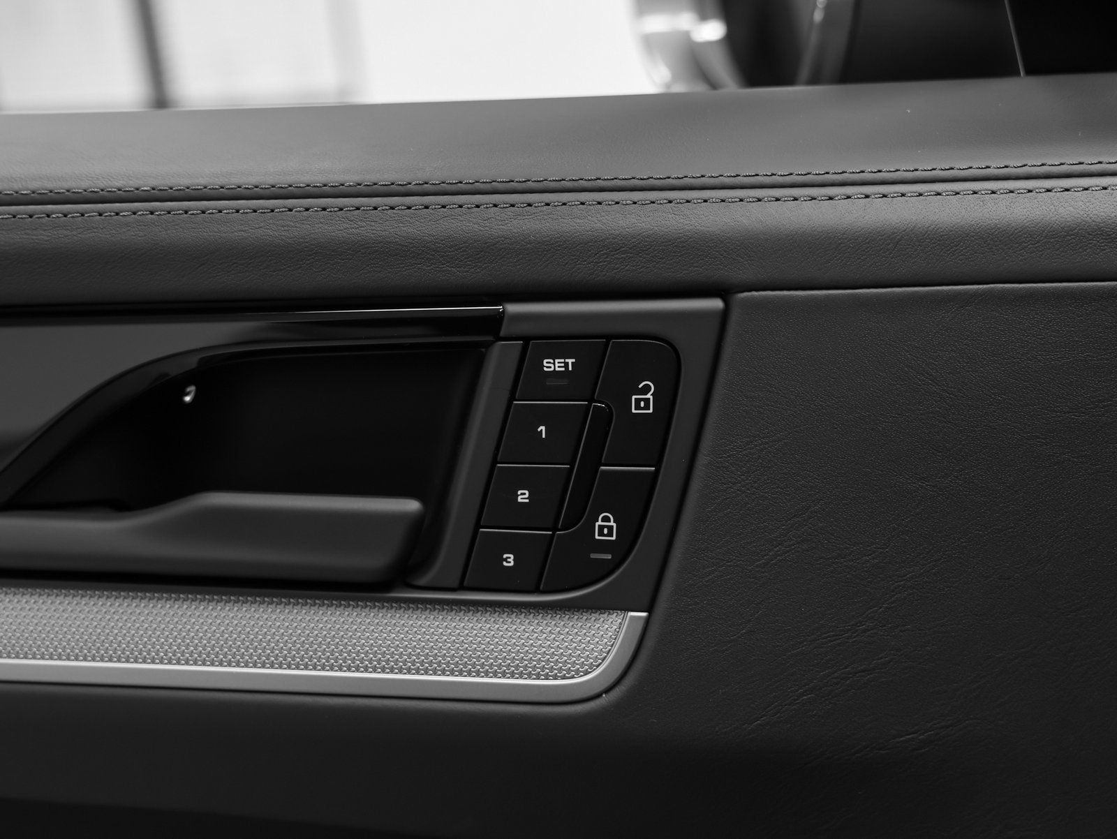 Certified 2026 Porsche Cayenne S AWD/4WD image 30