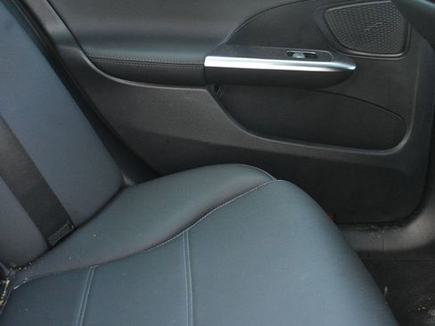 Used 2025 Mercedes-Benz C 300 Sedan image 24