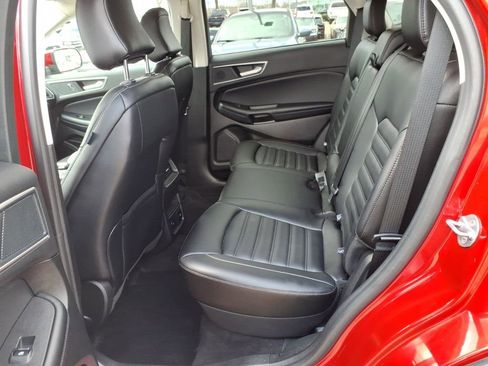 Used 2024 Ford Edge SEL w/ Convenience Package image 11