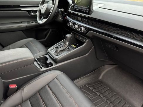Used 2024 Honda CR-V Sport Touring image 18