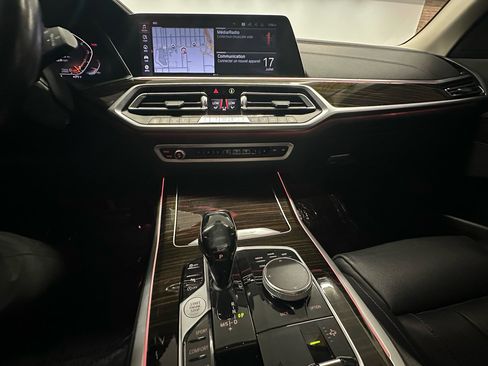 Used 2020 BMW X7 xDrive40i w/ Luxury Seating Package image 31