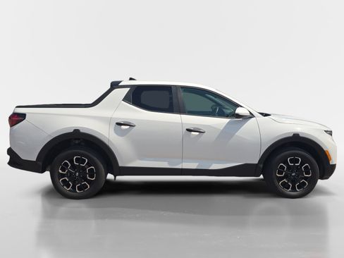 Certified 2024 Hyundai Santa Cruz SE FWD image 2