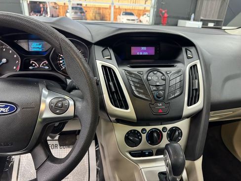 Used 2012 Ford Focus SE image 25