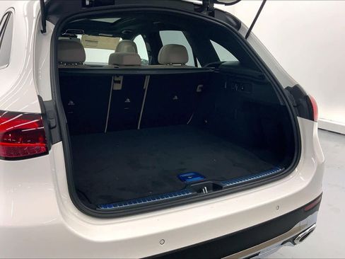 New 2026 Mercedes-Benz GLC 300 image 17