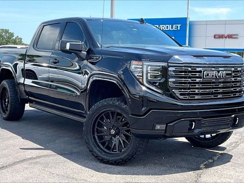 Used 2024 GMC Sierra 1500 Denali Ultimate AWD/4WD image 11