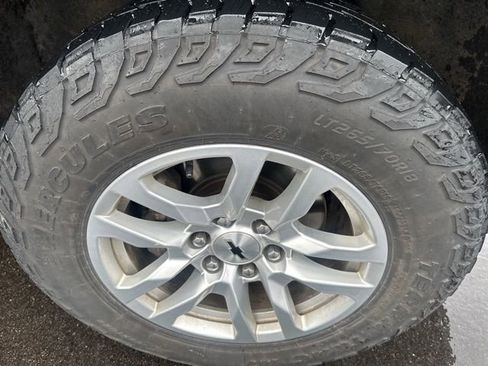 Used 2020 Chevrolet Silverado 1500 RST image 9