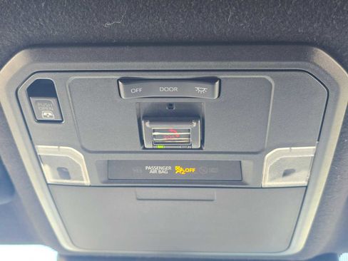 Certified 2025 Toyota 4Runner SR5 AWD/4WD image 30