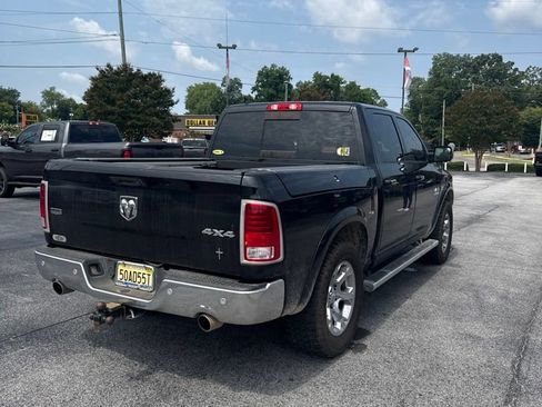 Used 2017 RAM 1500 Laramie w/ Convenience Group AWD/4WD image 4