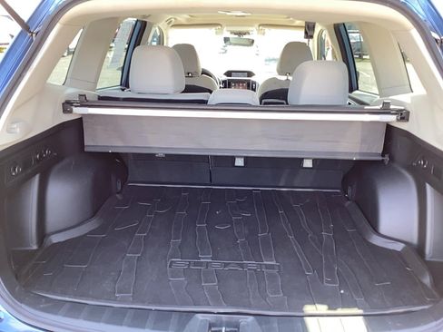Used 2020 Subaru Forester Premium w/ Popular Package #1 AWD/4WD image 8