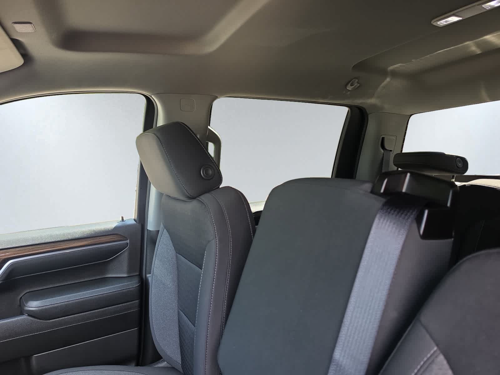 Used 2023 Chevrolet Silverado 1500 LT AWD/4WD image 13