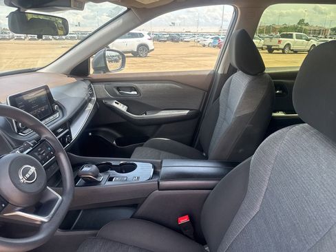 Certified 2023 Nissan Rogue SV FWD image 38