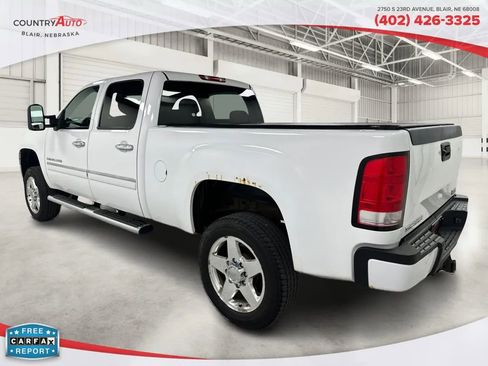 Used 2013 GMC Sierra 2500 Denali w/ Suspension Package, Off-Road image 3