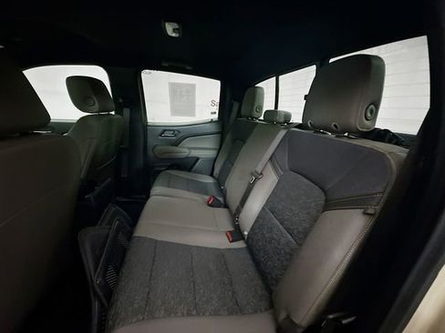 Used 2024 Chevrolet Colorado ZR2 w/ Technology Package image 26