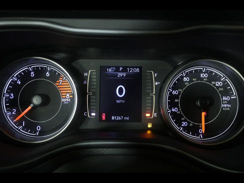 Used 2020 Jeep Cherokee Latitude Lux w/ Comfort/Convenience Group image 24