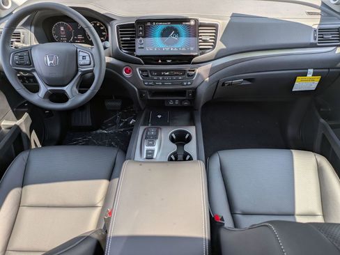 New 2025 Honda Ridgeline RTL image 36