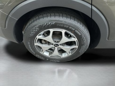 Used 2021 Kia Telluride EX FWD image 19