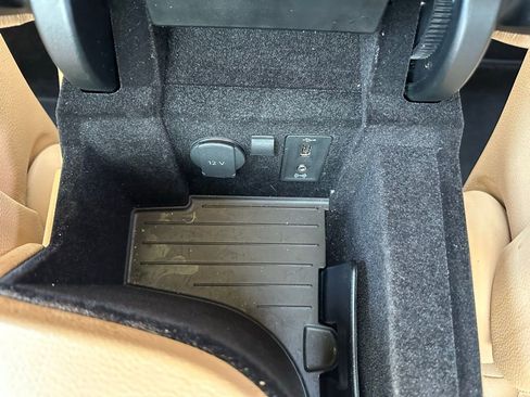 Used 2018 Porsche Panamera image 26