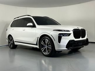 Used 2025 BMW X7 xDrive40i w/ M Sport Package AWD/4WD video 1