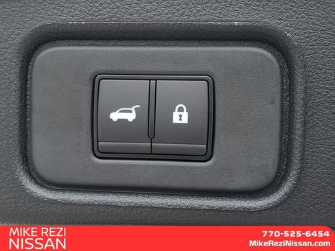 New 2026 Nissan Pathfinder Platinum FWD image 9