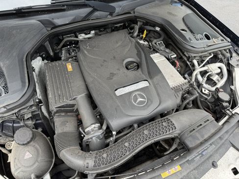 Used 2017 Mercedes-Benz E 300 4MATIC image 27
