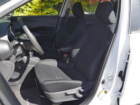 Certified 2024 Nissan Kicks S FWD image 27