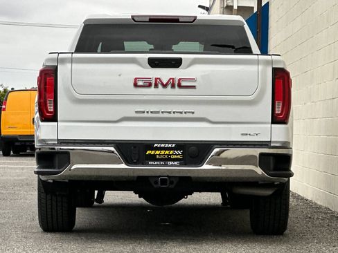 Certified 2025 GMC Sierra 1500 SLT RWD image 5