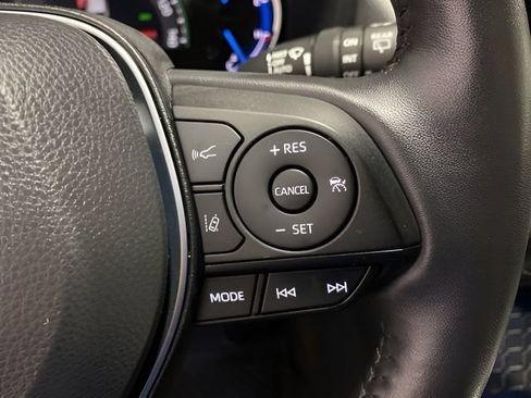 Used 2023 Toyota RAV4 XSE w/ XSE Grade Weather Package AWD/4WD image 15