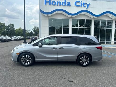 Used 2023 Honda Odyssey EX-L image 5