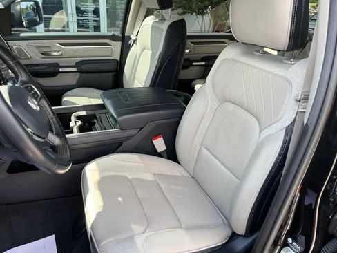 Used 2024 RAM 1500 Limited AWD/4WD image 4