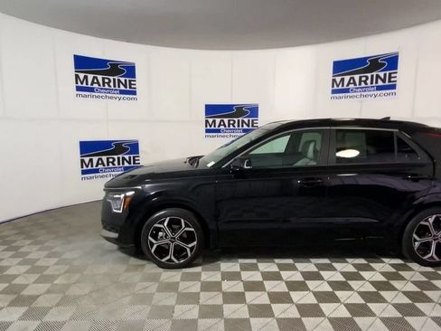 Used 2024 Kia Niro EX Touring FWD image 7